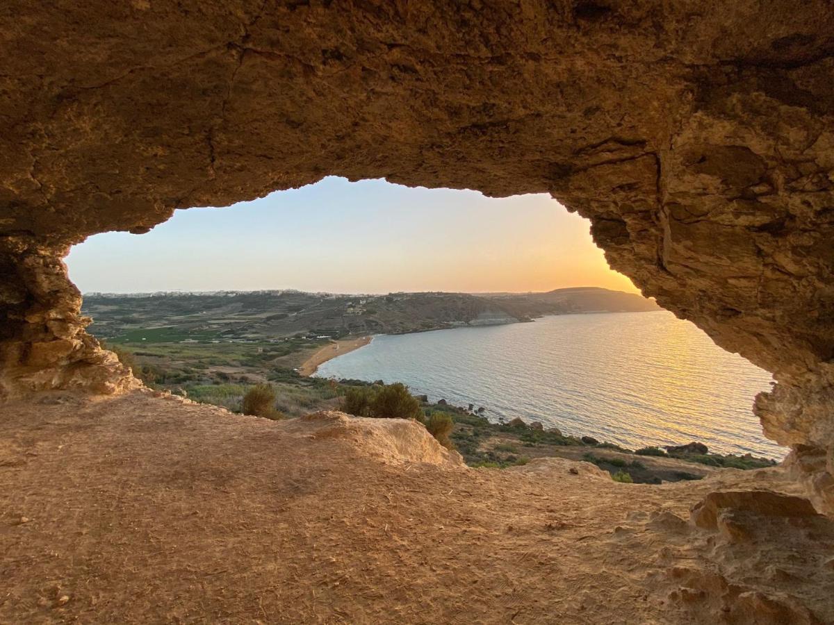 F2 - Lovely Two Bedrooms Flat Sea View, St Julians San Ġiljan Exterior foto